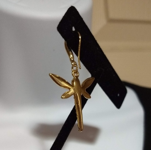 Fantastical, Playful, Pink Crystal Dragonf… - Picture 4 of 6